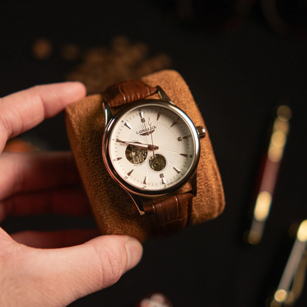 Relógio Aura Orion de Couro + Caixa Premium de Brinde