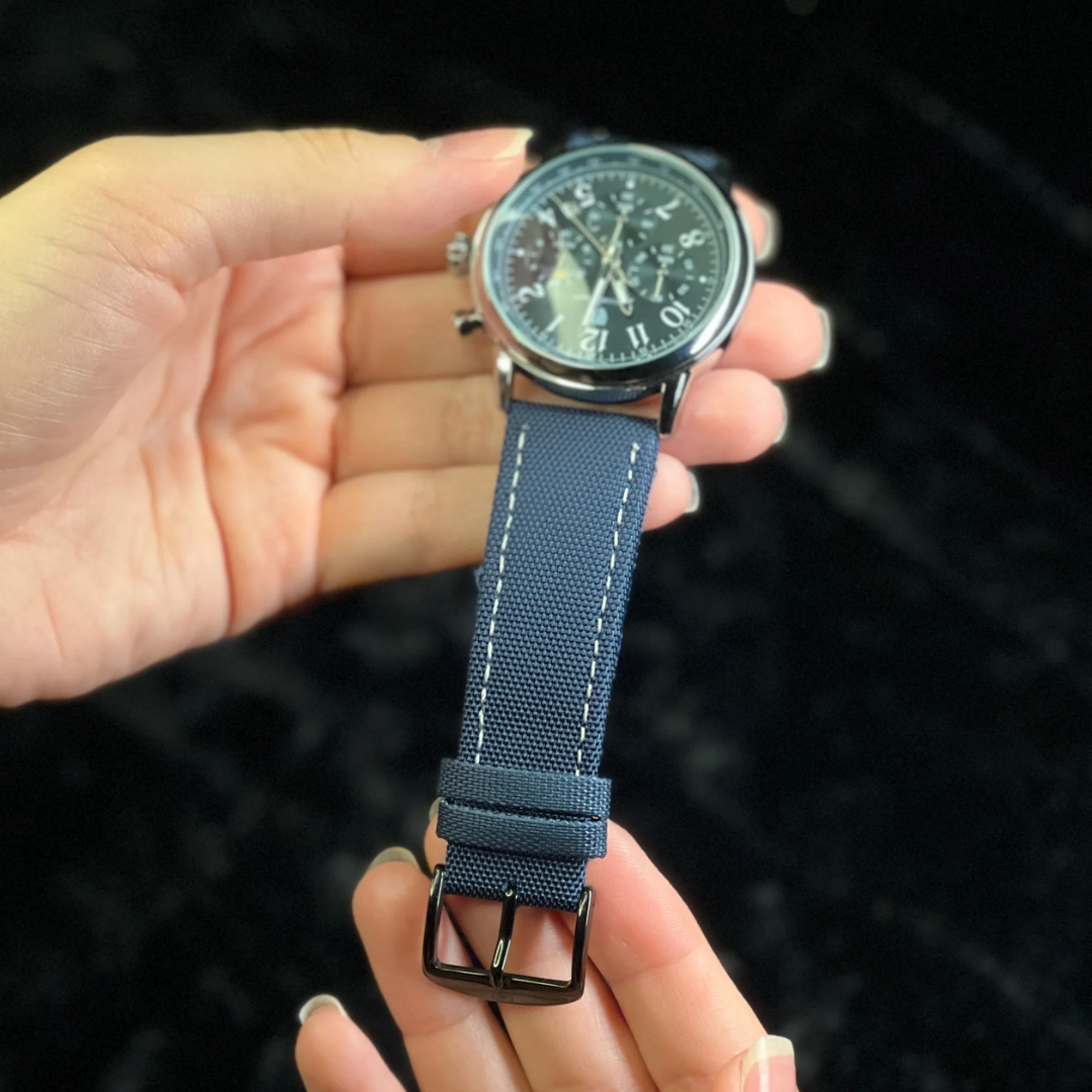 Relógio Aura Platinum de Couro + Caixa Premium de Brinde