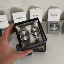 COMPRE 1 e LEVE 2 - Relógios Aura SkyLine Casal + Caixa Premium de Brinde