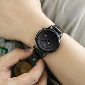 Relógio Aura Atlas de Couro + Caixa Premium de Brinde